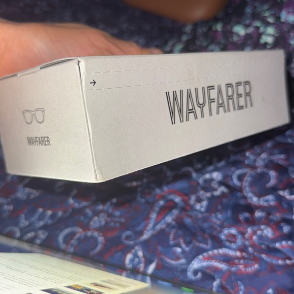 Camera Accessory Kit - Cream - Picture 3 of 4